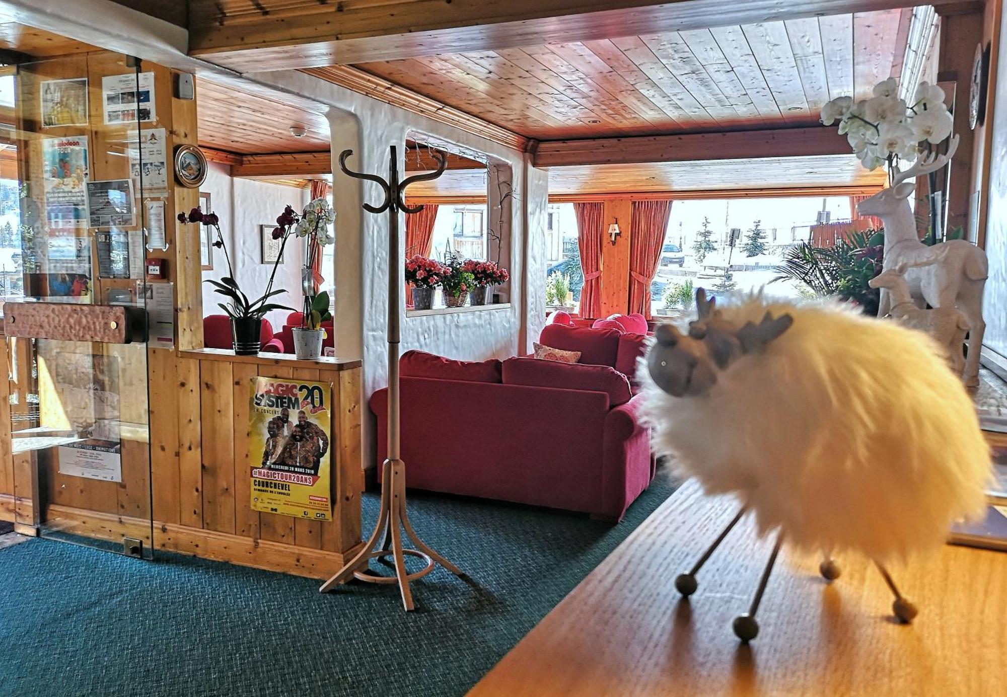 Hotel Les Flocons Courchevel Exteriör bild